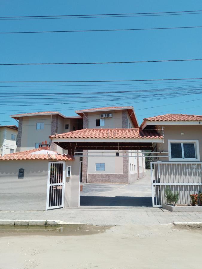 Ap 2 Dorm 500 M Da Grande *